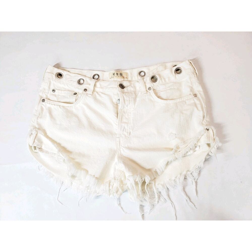 Free People Womens 31‎ Denim Shorts White Cut-offs Grommet Waist Distressed Jean - Picture 11 of 11